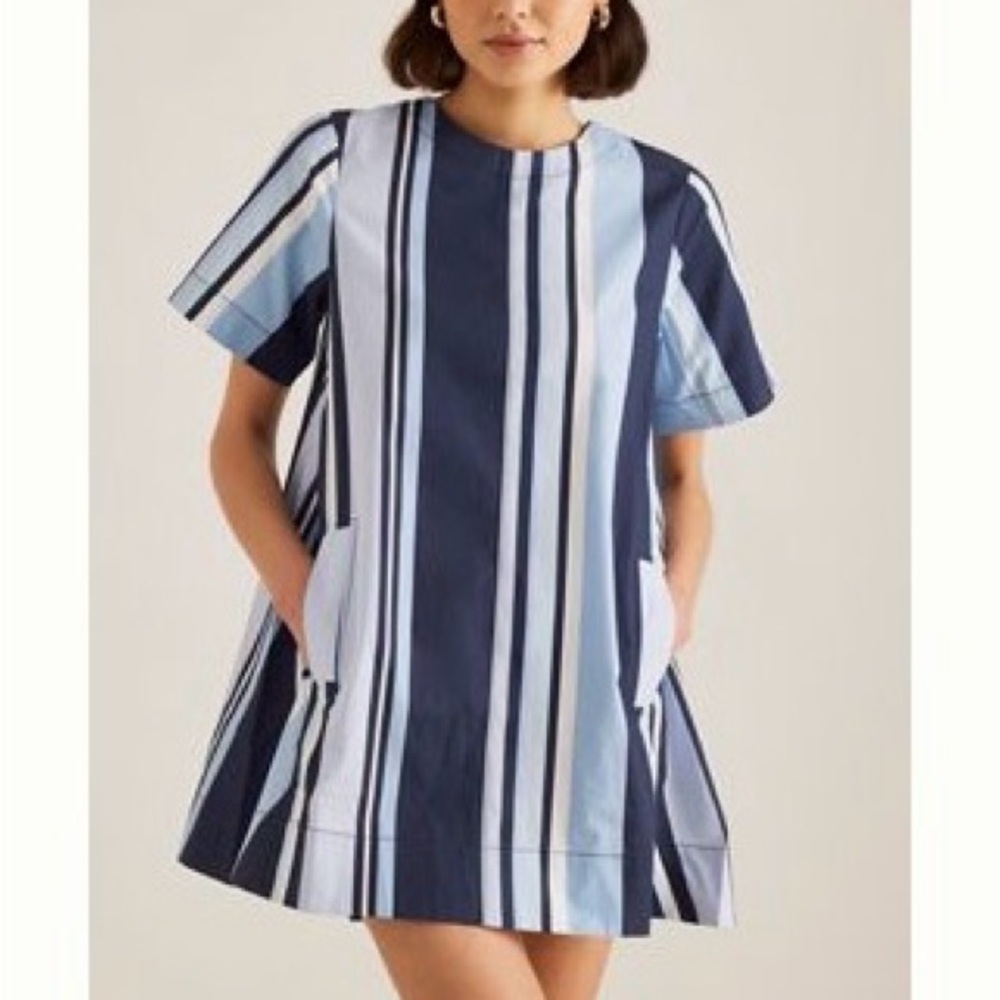 Maeve - The Emmy Short-Sleeve Swing Mini Dress